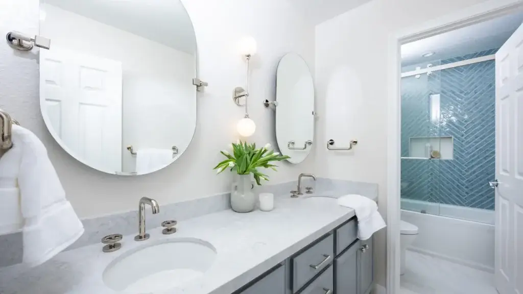 Bathroom Remodel for Small Layouts